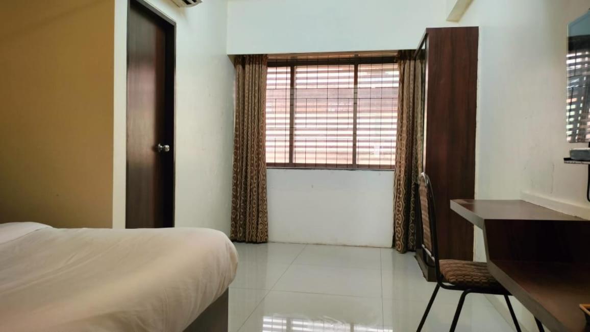 Hotel Sai Nidhi Executive-Mindspace Airoli Наві-Мумбаї Екстер'єр фото